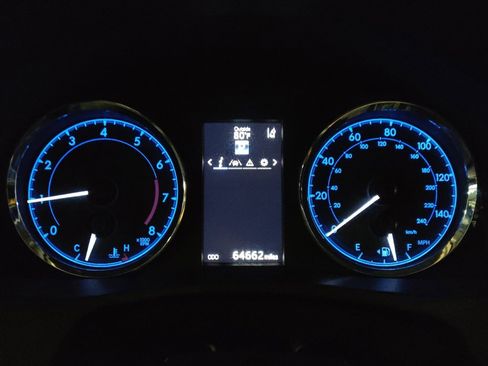 Used 2019 Toyota Corolla SE image 23