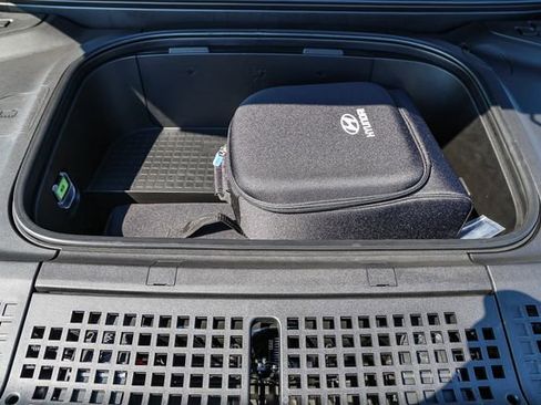 New 2026 Hyundai Ioniq 9 SE image 13