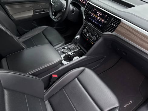 Used 2022 Volkswagen Atlas SEL image 17