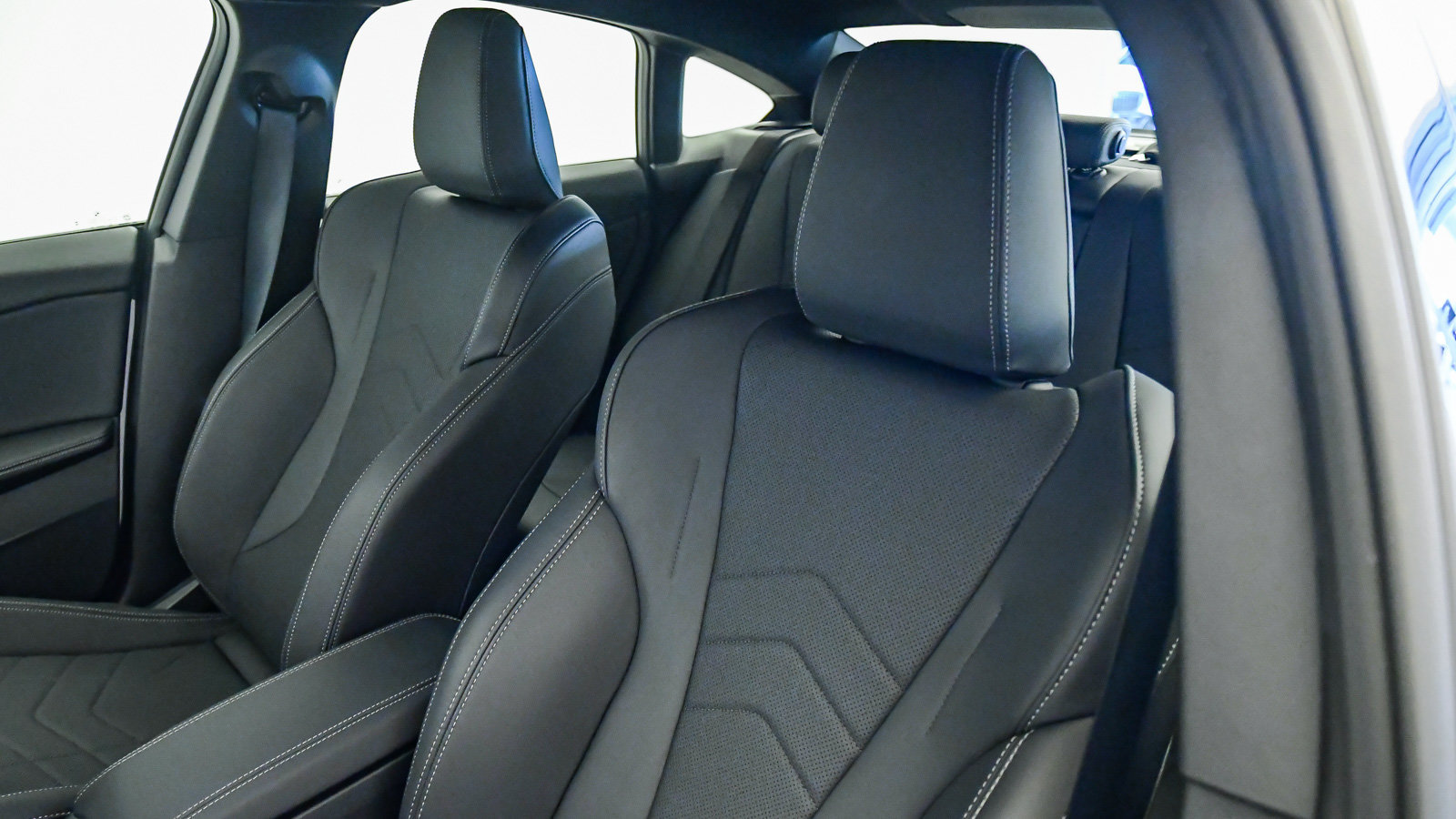 Used 2026 BMW 228i w/ Technology Package FWD image 18
