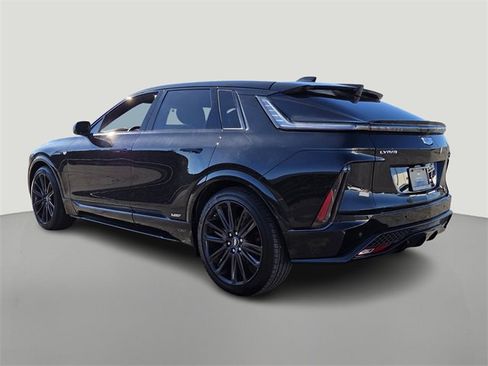 New 2026 Cadillac Lyriq V image 6