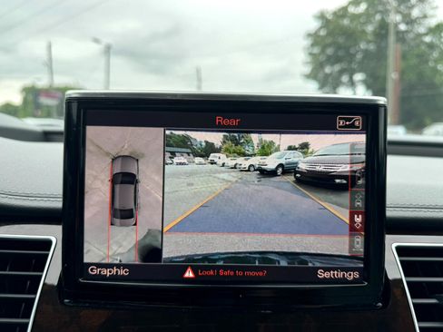 Used 2015 Audi A8 4.0T image 17