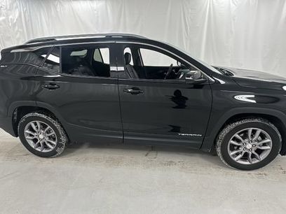 Used 2024 GMC Terrain SLT