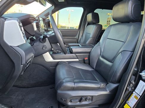 Used 2022 Toyota Tundra Platinum image 16