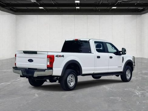 Used 2018 Ford F250 XL w/ Power Equipment Group AWD/4WD image 5