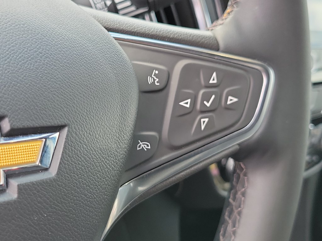 Used 2024 Chevrolet Equinox Premier AWD/4WD image 21