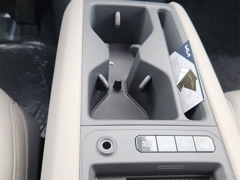 New 2026 Kia EV9 Wind image 13