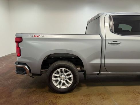 Used 2024 Chevrolet Silverado 1500 LT AWD/4WD image 34
