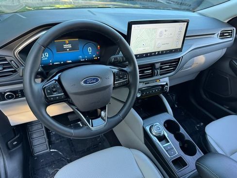 Used 2024 Ford Escape Platinum w/ Class II Trailer Tow Package AWD/4WD image 3