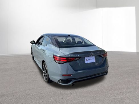 Used 2024 Nissan Sentra SR FWD image 5