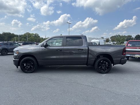 Used 2024 RAM 1500 Laramie AWD/4WD image 18