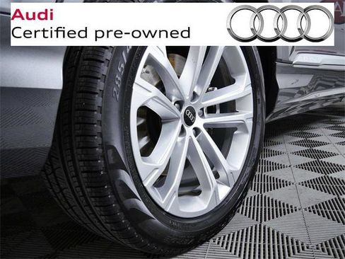 Used 2025 Audi Q7 2.0T Premium w/ Convenience Package image 9