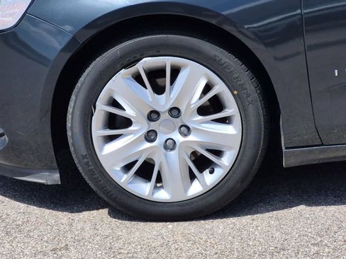 Used 2014 Chevrolet Impala LS w/ LS Convenience Package FWD image 13