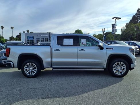 Used 2022 GMC Sierra 1500 Denali image 5