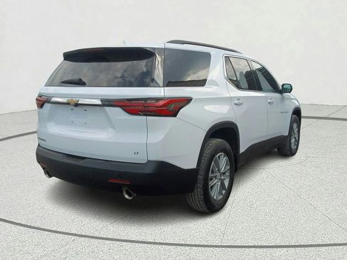 Used 2023 Chevrolet Traverse LT FWD image 6