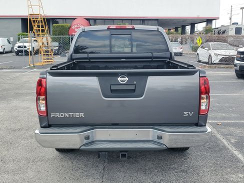 Certified 2021 Nissan Frontier SV image 5