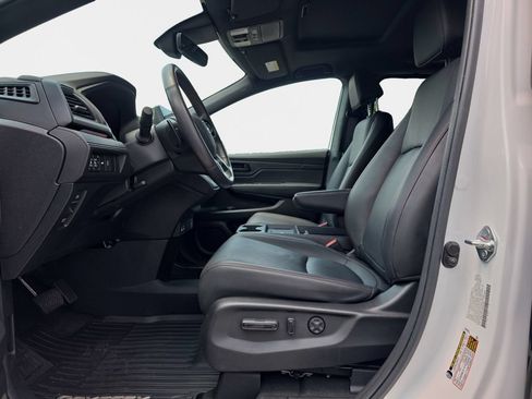Certified 2025 Honda Odyssey Sport-L image 12