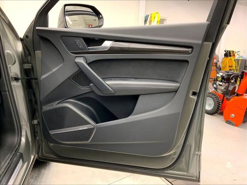 Certified 2023 Audi SQ5 Premium Plus w/ Premium Plus Package image 57