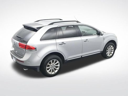 Used 2015 Lincoln MKX FWD w/ Equipment Group 101A image 28