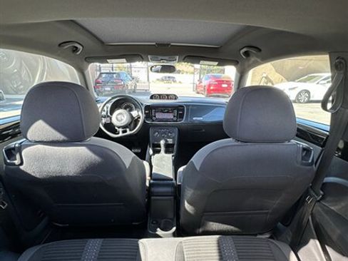 Used 2013 Volkswagen Beetle Turbo FWD image 16