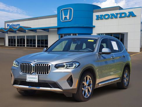 Used 2024 BMW X3 sDrive30i w/ Premium Package RWD image 2