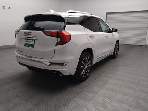 Used 2018 GMC Terrain Denali w/ Advanced Safety Package image 9