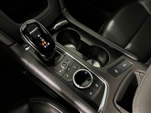 Used 2023 Cadillac XT6 Luxury image 19