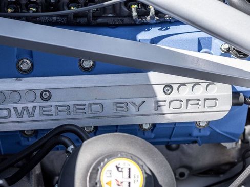 Used 2005 Ford GT image 29