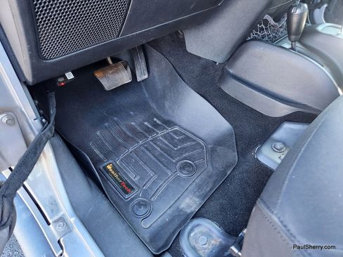 Used 2015 Jeep Wrangler Unlimited Sport image 25