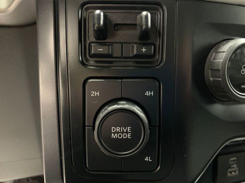 Used 2023 Ford F150 XLT w/ Trailer Tow Package image 15