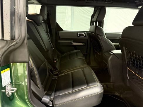 Used 2023 Ford Bronco Badlands w/ Sasquatch Package image 23