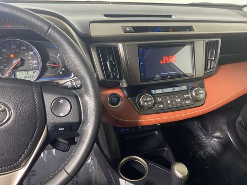 Used 2014 Toyota RAV4 Limited w/ Technology Package AWD/4WD image 17