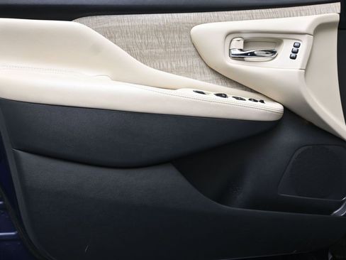 Used 2024 Nissan Murano SL image 24