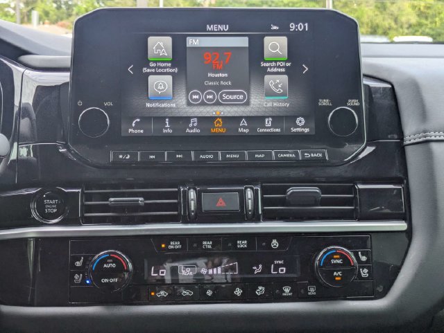 Used 2025 Nissan Pathfinder Platinum w/ Black Appearance Package FWD image 18