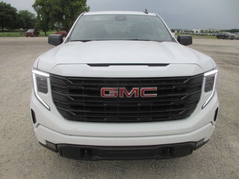 New 2026 GMC Sierra 1500 Elevation AWD/4WD image 12