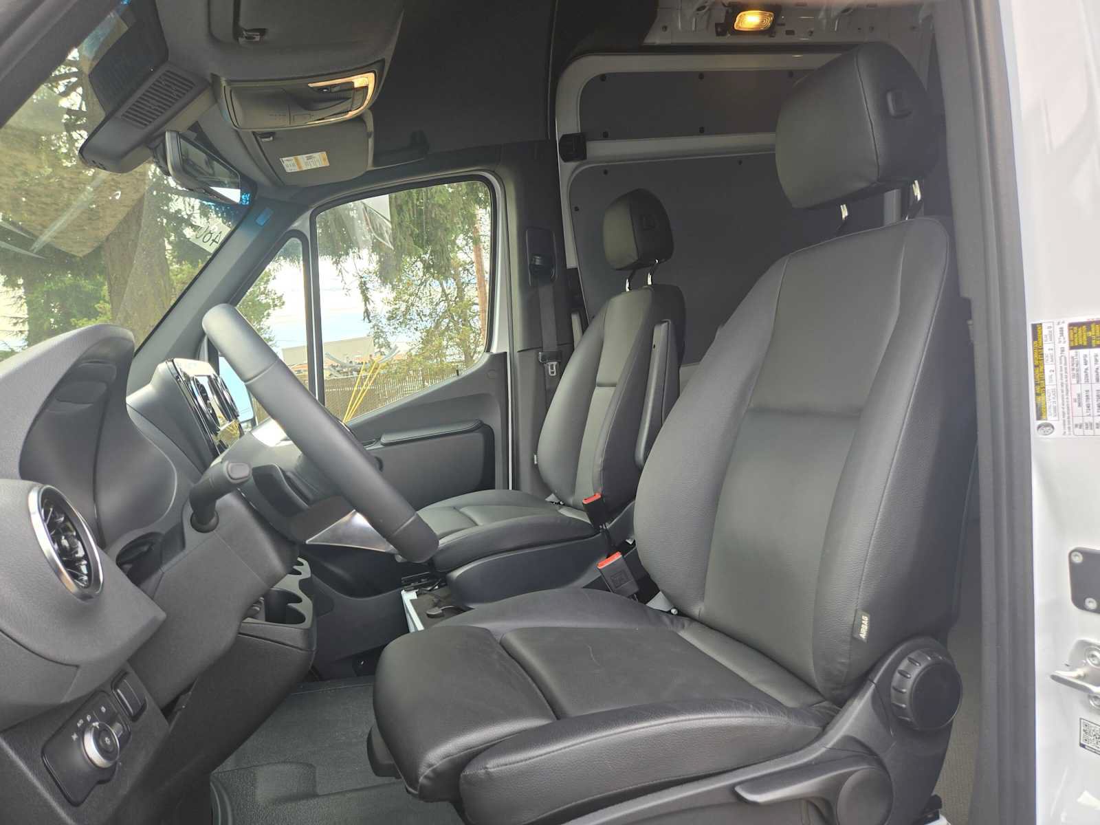 Used 2026 Mercedes-Benz Sprinter 2500 image 21