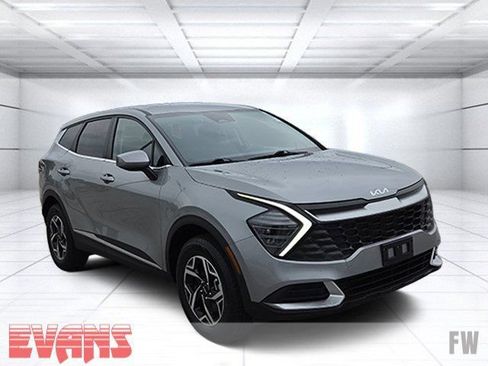 Used 2024 Kia Sportage LX AWD/4WD image 1