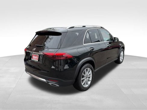 Used 2024 Mercedes-Benz GLE 450e 4MATIC image 5