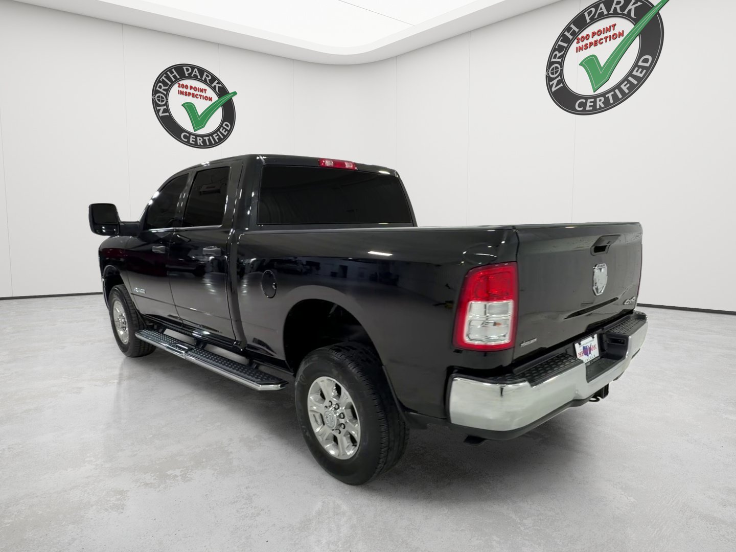 Used 2024 RAM 2500 Big Horn w/ Bed Utility Group AWD/4WD image 4