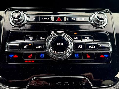 Certified 2022 Lincoln Corsair Standard w/ Equipment Group 101A image 34