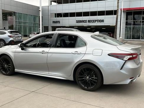 Used 2023 Toyota Camry XSE FWD image 4