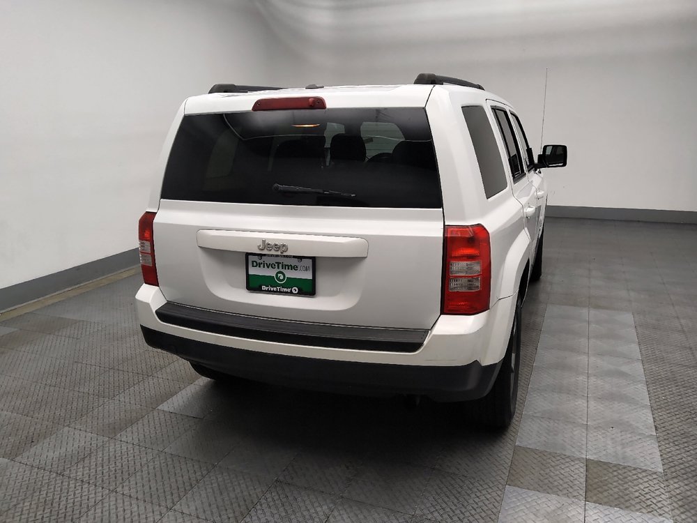 Used 2016 Jeep Patriot Sport w/ Power Value Group FWD image 7