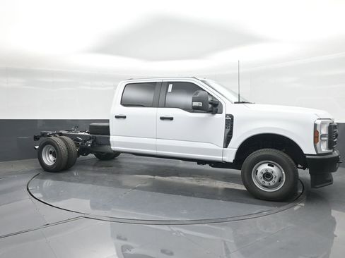 New 2025 Ford F350 XL AWD/4WD image 11