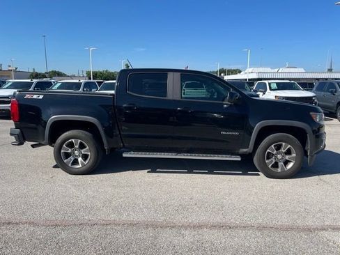 Used 2019 Chevrolet Colorado Z71 AWD/4WD image 2