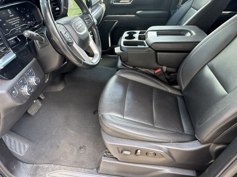 Used 2025 GMC Sierra 1500 SLT AWD/4WD image 9