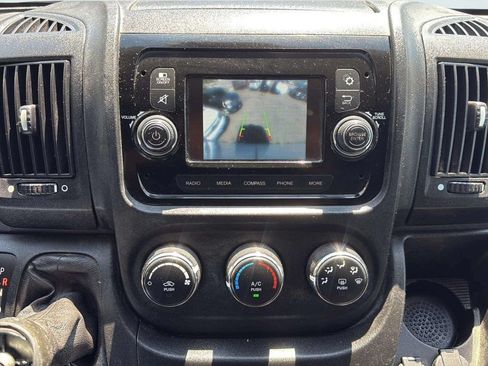 Used 2019 RAM ProMaster 2500 w/ Interior Convenience Group FWD image 11