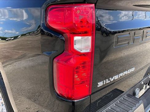 Used 2023 Chevrolet Silverado 1500 LT RWD image 20