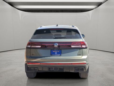 New 2026 Volkswagen Atlas Cross Sport SEL R-Line AWD/4WD image 2