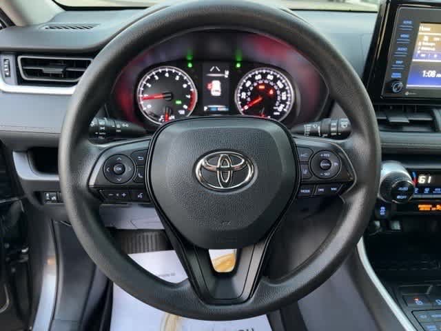 Used 2021 Toyota RAV4 XLE w/ Convenience Package AWD/4WD image 17
