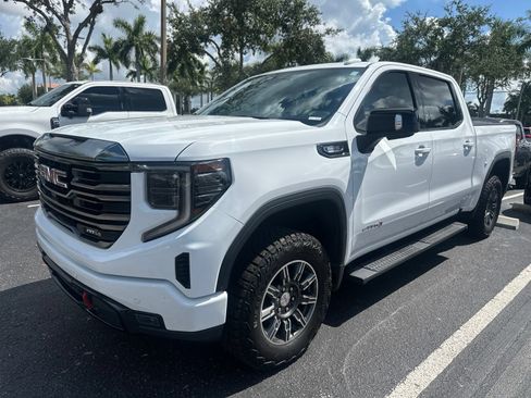 Used 2024 GMC Sierra 1500 AT4 w/ Technology Package AWD/4WD image 2